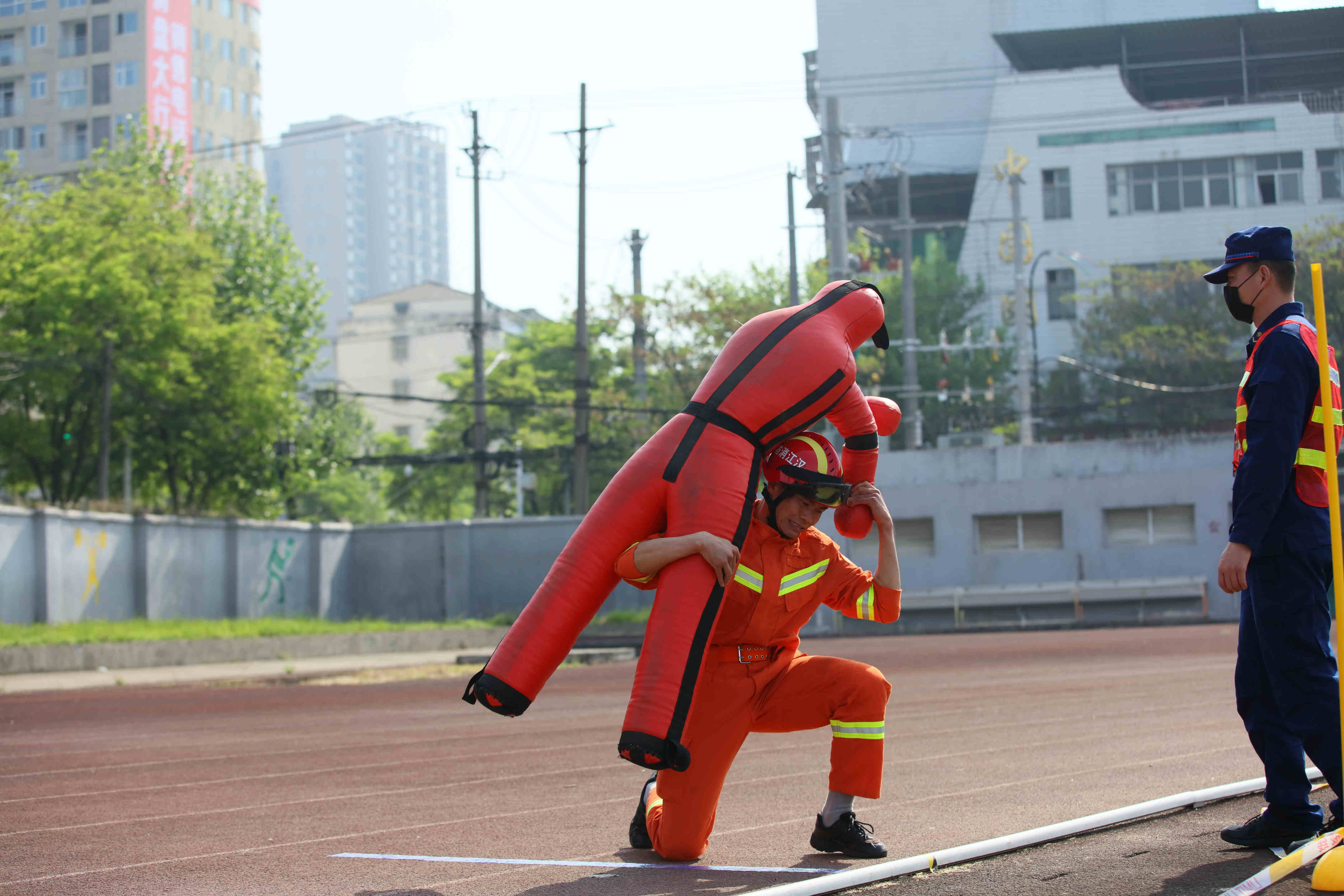 热血搏杀！决胜时刻谁能奋勇争先？