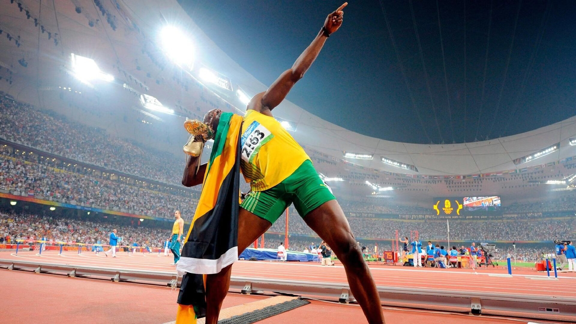 中国乐鱼体育-Rookie迎来十赛季高光表现，中国队球迷沸腾！